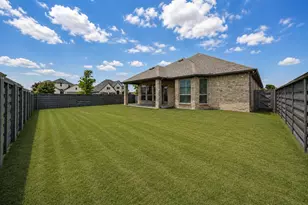 1200 Long Meadow Dr, Little Elm, TX 76227 - Photo 25