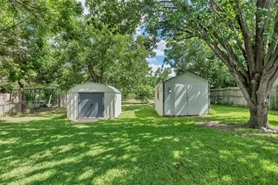 1008 Westminister Court, Arlington, TX 76015 - Photo 5