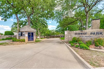 2719 Fairway Park Street, Grand Prairie, TX 75050 - Photo 19