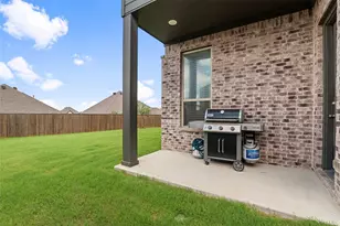 9008 Cattle Herd Dr, Fort Worth, TX 76123 - Photo 37