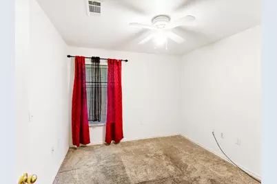 1436 Elmwood Avenue, Fort Worth, TX 76104 - Photo 11