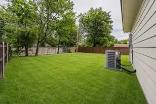 4617 Merida Ave, Fort Worth, TX 76115 - Photo 33