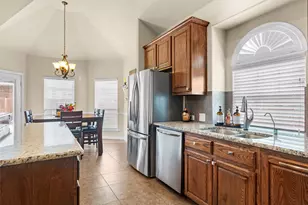 217 Chappellet St, Kennedale, TX 76060 - Photo 9
