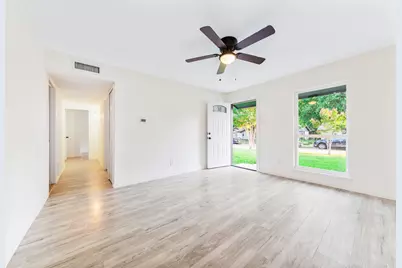 5202 Longhorn Trail, Garland, TX 75043 - Photo 15