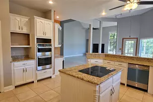 137 Oakview Rd, Gainesville, TX 76240 - Photo 5