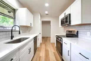 4049 Alicante Ave, Fort Worth, TX 76133 - Photo 3