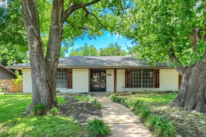 4049 Alicante Avenue, Fort Worth, TX 76133 - Photo 1