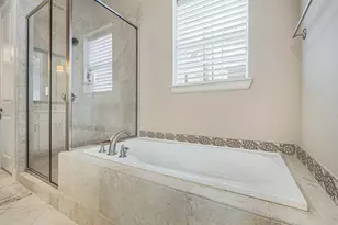 5001 Meridian Ln, Addison, TX 75001 - Photo 17