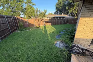 1849 Sandy Ridge Ct, Carrollton, TX 75007 - Photo 15