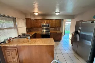 1849 Sandy Ridge Ct, Carrollton, TX 75007 - Photo 3