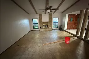 1849 Sandy Ridge Ct, Carrollton, TX 75007 - Photo 5