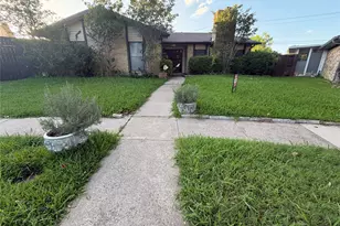 1849 Sandy Ridge Ct, Carrollton, TX 75007 - Photo 1