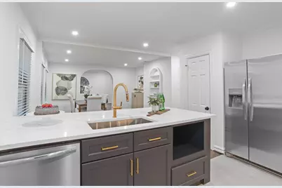 1835 Cedar Crest Boulevard, Dallas, TX 75203 - Photo 11