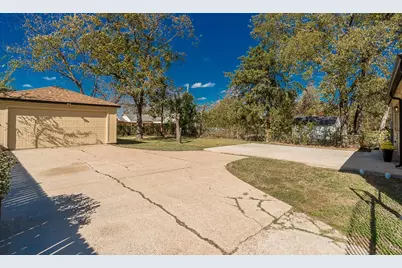 1835 Cedar Crest Boulevard, Dallas, TX 75203 - Photo 27