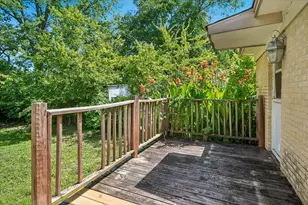 10850 Sharondale Dr, Dallas, TX 75228 - Photo 11