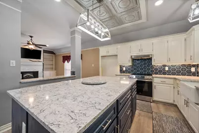 6806 Thornbird Lane, Arlington, TX 76001 - Photo 9