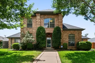6806 Thornbird Ln, Arlington, TX 76001 - Photo 1