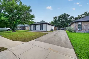 217 Teakwood Dr, Princeton, TX 75407 - Photo 3