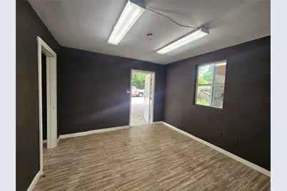 103 N 3rd Avenue, Mansfield, TX 76063 - Photo 3