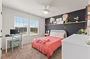 985 Alton Dr, Aubrey, TX 76227 - Photo 17