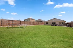 985 Alton Dr, Aubrey, TX 76227 - Photo 23