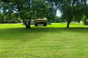 311 Depot St, Cumby, TX 75433 - Photo 9