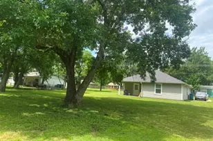 311 Depot St, Cumby, TX 75433 - Photo 7