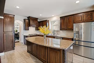 413 Frontier Ct, Midlothian, TX 76065 - Photo 9