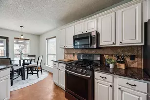 108 Bowie St, Forney, TX 75126 - Photo 9