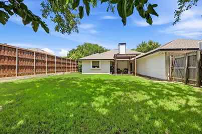 437 Bradshaw Street, Cedar Hill, TX 75104 - Photo 17