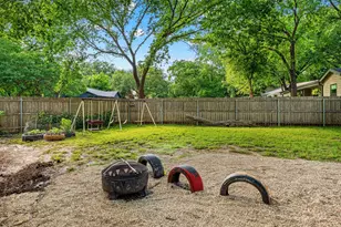 3921 Austin Ave, Waco, TX 76710 - Photo 31