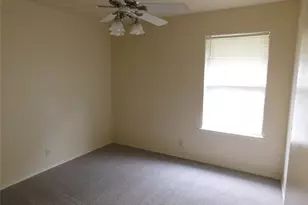 304 Joshua St, Denton, TX 76209 - Photo 7