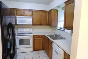 304 Joshua St, Denton, TX 76209 - Photo 3