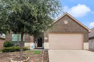 301 Billy Wickliffe Dr, Wilmer, TX 75172 - Photo 1