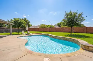 1365 Broadmoor Dr, Burleson, TX 76028 - Photo 33