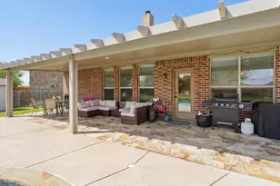 1365 Broadmoor Dr, Burleson, TX 76028 - Photo 35