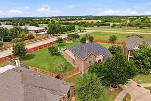 1365 Broadmoor Dr, Burleson, TX 76028 - Photo 3