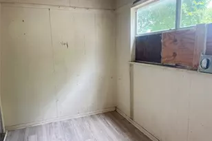210 W Dexter St, Sherman, TX 75092 - Photo 5