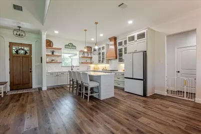 161 Helton Drive, Granbury, TX 76049 - Photo 11