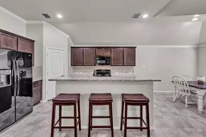 381 Coral Vine Lane, Burleson, TX 76028 - Photo 11