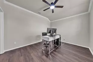 381 Coral Vine Ln, Burleson, TX 76028 - Photo 7