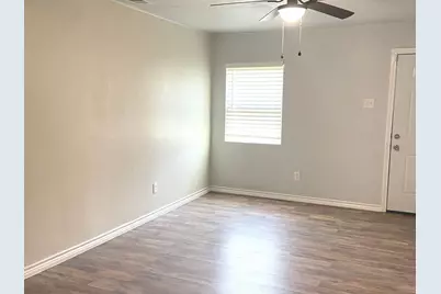 3921 Avenue H, Fort Worth, TX 76105 - Photo 5