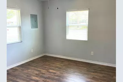 3921 Avenue H, Fort Worth, TX 76105 - Photo 11