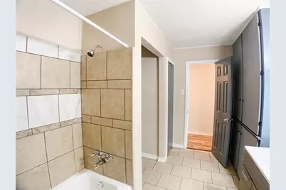 3921 Avenue H, Fort Worth, TX 76105 - Photo 15