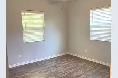 3921 Avenue H, Fort Worth, TX 76105 - Photo 9