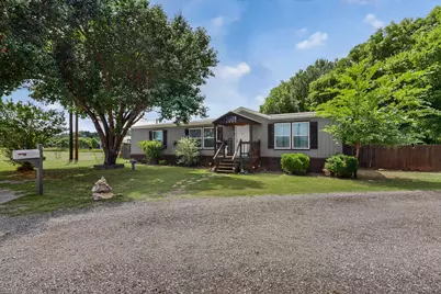 5800 Archery Court, Granbury, TX 76048 - Photo 1