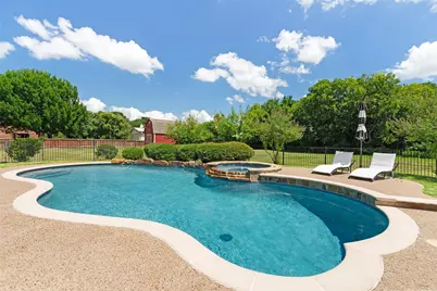2305 Silver Maple Drive, Saint Paul, TX 75098 - Photo 3