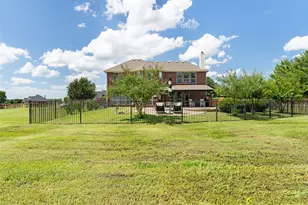 2305 Silver Maple Dr, Saint Paul, TX 75098 - Photo 37