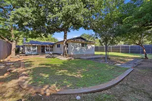 1140 Simpson Dr, Hurst, TX 76053 - Photo 35