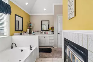 804 Clover Hill Ln, Cedar Hill, TX 75104 - Photo 11